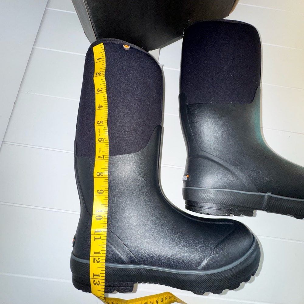 Bogs Women’s Size 9 Tall Boots NWT - Picture 4 of 9